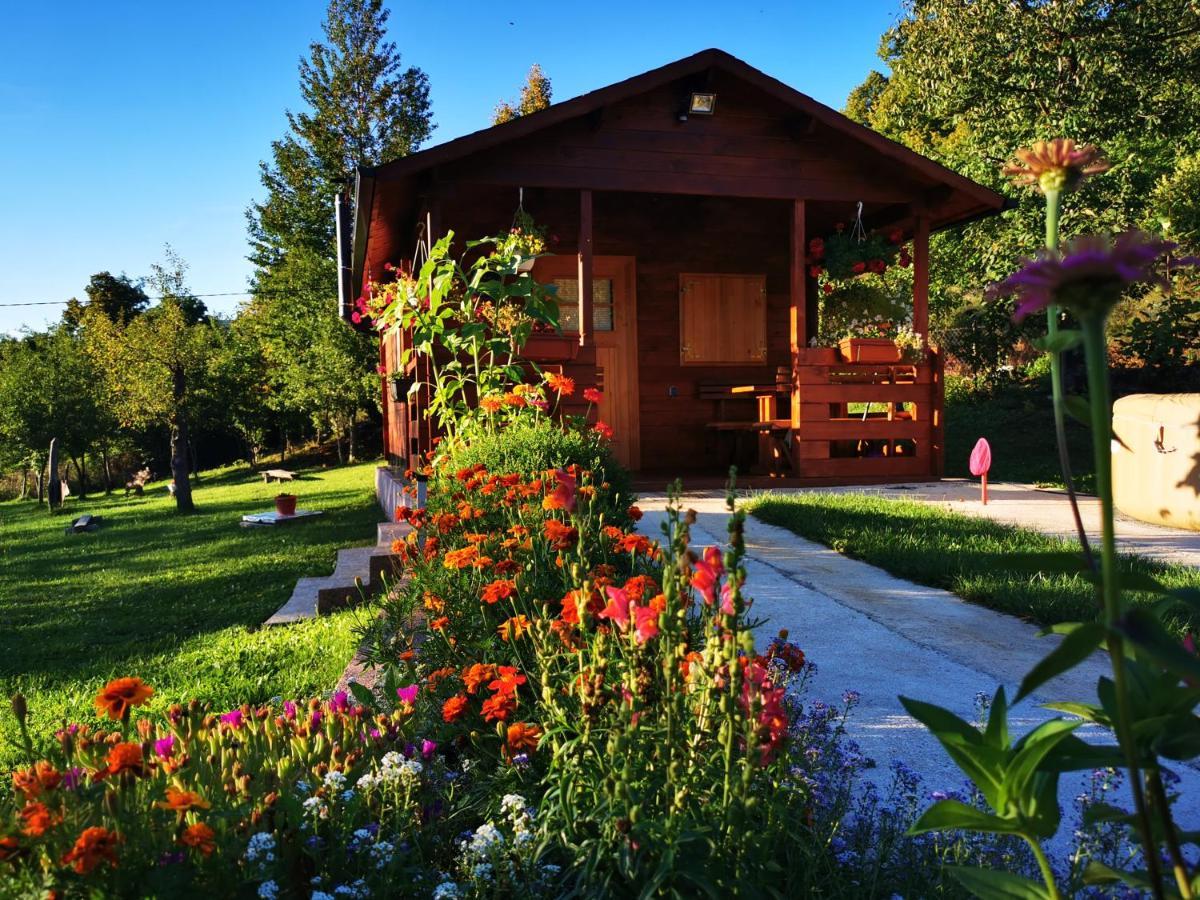 Cottage La Sierra With Jacuzzi Korenica Extérieur photo