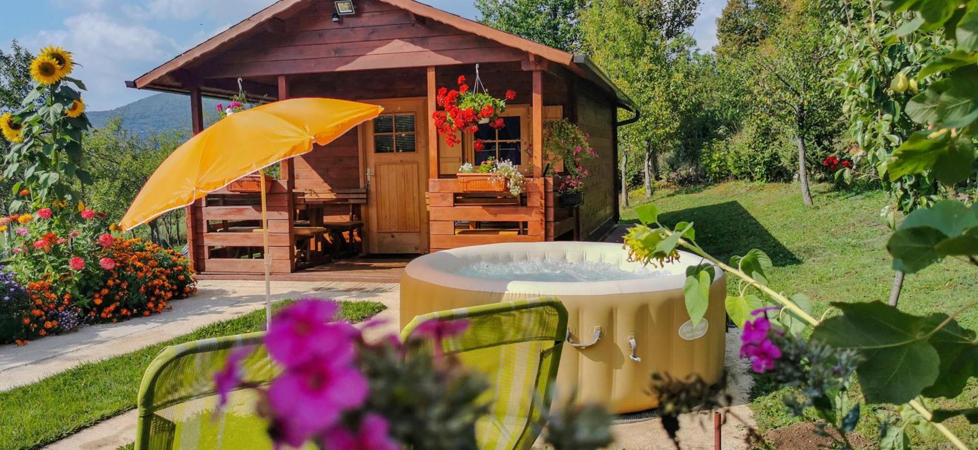 Cottage La Sierra With Jacuzzi Korenica Extérieur photo